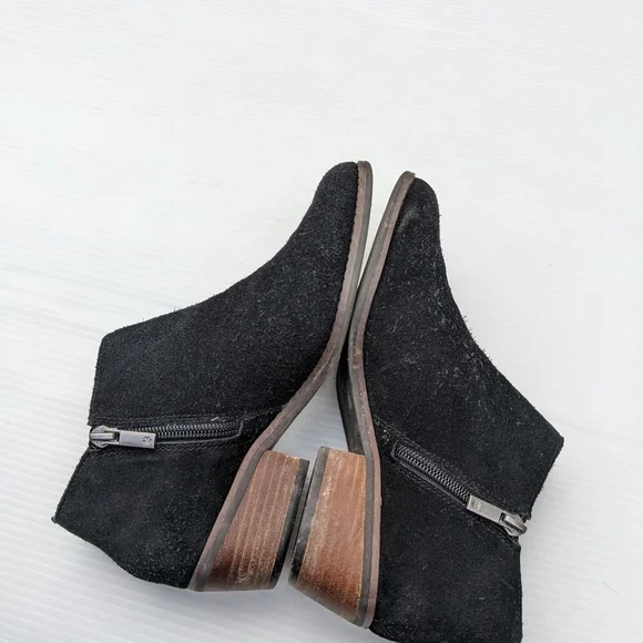 LUCKY BRAND Fenley black suede ankle booties - Picture 2 of 11